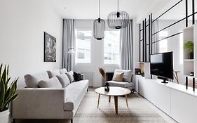 Luxury Apartments In Plaka By Upstreet
